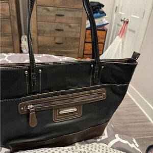 Stone Mountain Accessories Black and Brown Tote Bag